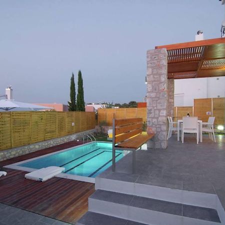 Villa Aada - Moderne Komfortvilla Mit Eigenem Pool Loutra Extérieur photo
